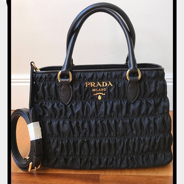 プラダ スーパーコピーゴ―フレナイロン×レザーBAG 1BA173